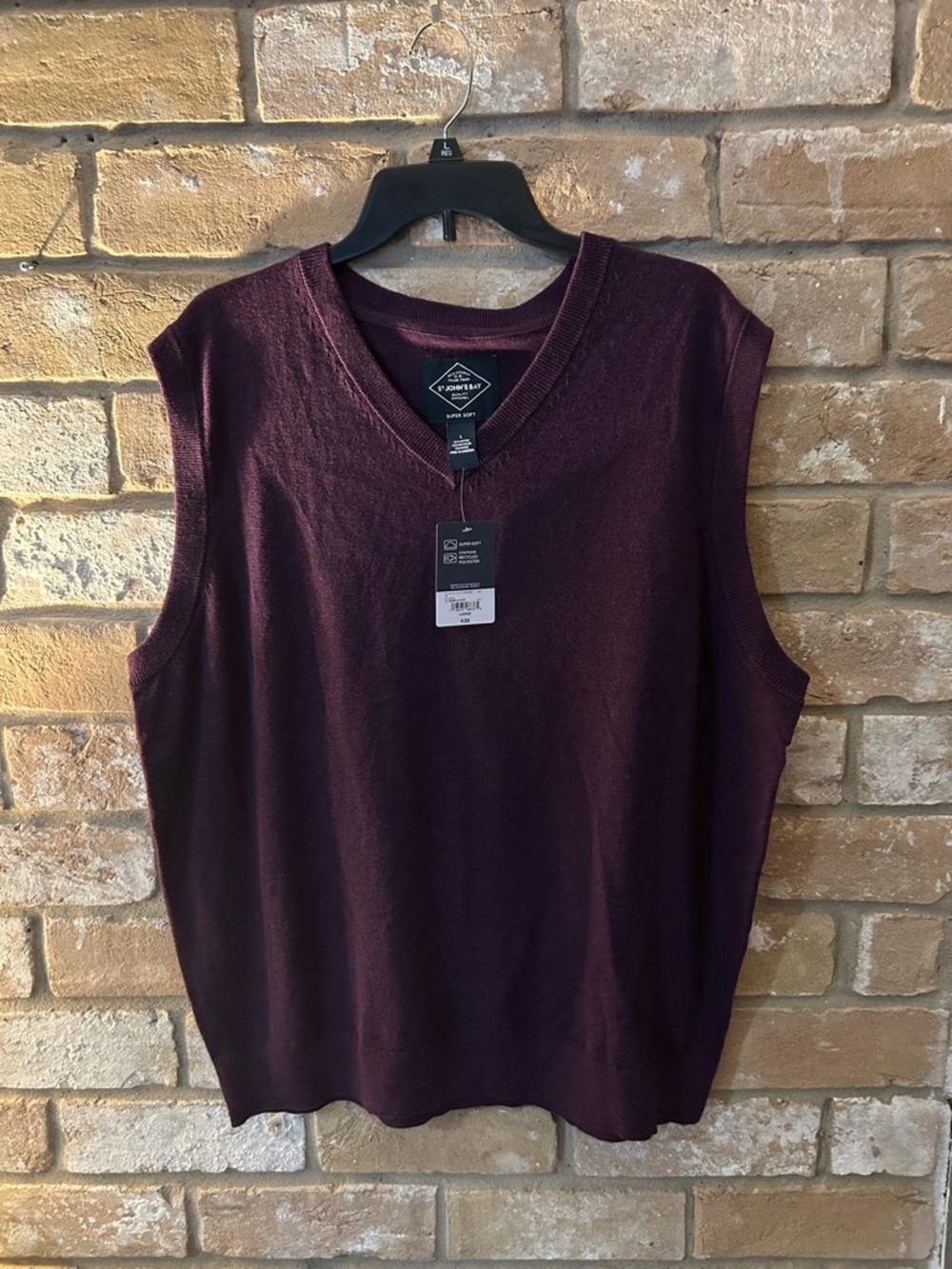 St. John's Bay Heathered Purple Knit Vest. Size Men’s LG.